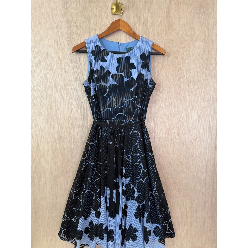 Gabby Skye Blue Black Floral Fit Flare Dress Size 4 Sleeveless Pleated Belted